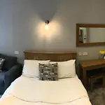 Nama-stay * Harrogate