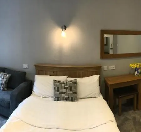 Nama-stay * Harrogate